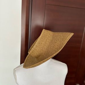 Beach hat new with tag